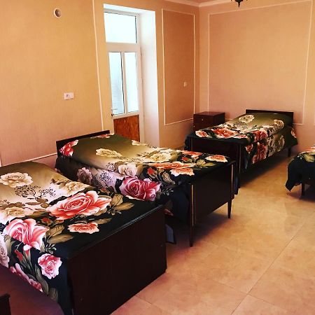 Hayq Guest House Goris Bagian luar foto